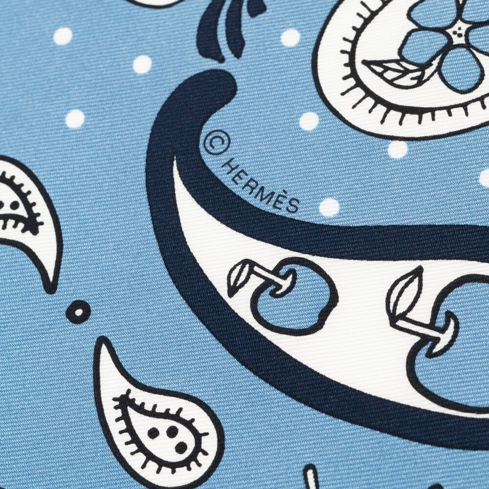 Hermes Bleu Jean, Marine, & Blanc Le Rodeo Des Fruits Silk Bandana 55 - Picture 6 of 10